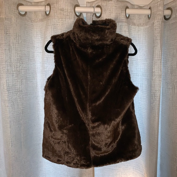 Brown Faux Fur Vest - Picture 3 of 4
